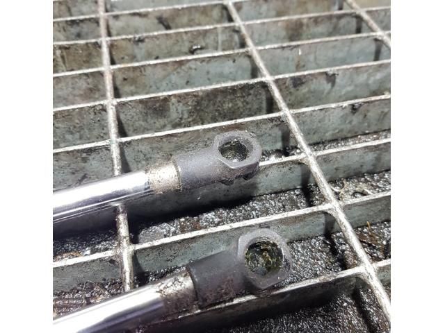 bontott MITSUBISHI ASX Gázrugós Kitámasztó Teleszkóp Csomagtérajtó (Pozíciófüggetlen)