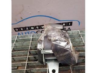 bontott MITSUBISHI ASX Hátsó középső Biztonsági Öv