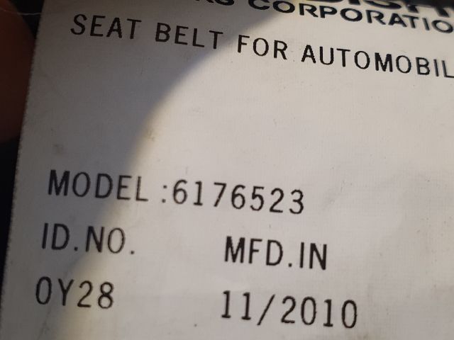 bontott MITSUBISHI ASX Hátsó középső Biztonsági Öv