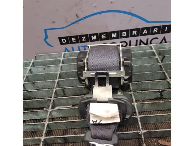 bontott MITSUBISHI ASX Hátsó középső Biztonsági Öv