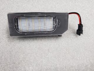 bontott MITSUBISHI ASX Hátsó Rendszámtábla Világítás