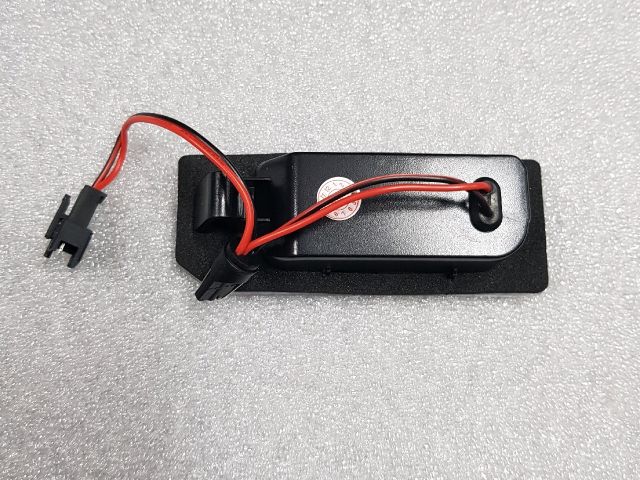 bontott MITSUBISHI ASX Hátsó Rendszámtábla Világítás