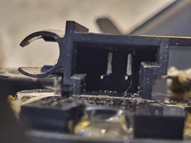 bontott MITSUBISHI ASX Jobb A Oszlop Hangszóró Burkolat