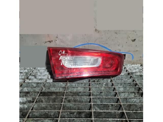 bontott MITSUBISHI ASX Jobb Belső Hátsó Lámpa