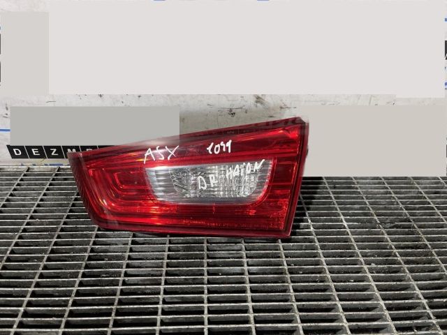 bontott MITSUBISHI ASX Jobb Belső Hátsó Lámpa