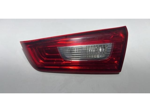 bontott MITSUBISHI ASX Jobb Belső Hátsó Lámpa