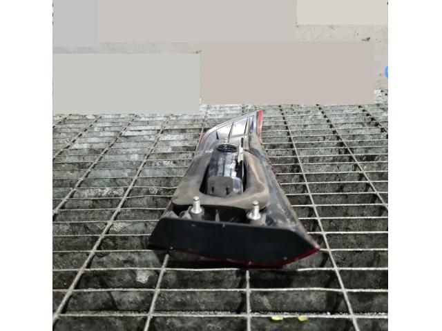 bontott MITSUBISHI ASX Jobb Belső Hátsó Lámpa