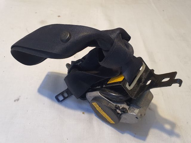 bontott MITSUBISHI ASX Jobb első Biztonsági Öv