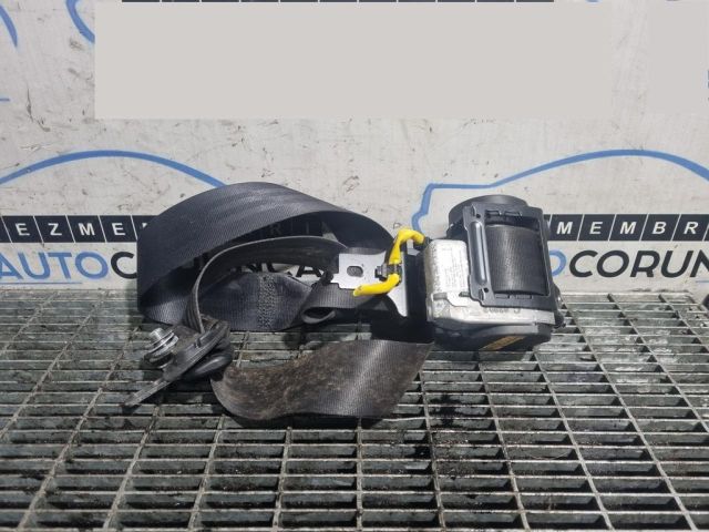 bontott MITSUBISHI ASX Jobb első Biztonsági Öv