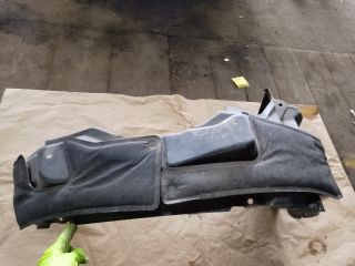 bontott MITSUBISHI ASX Jobb első Dobbetét (Kerékjárati, Műanyag)