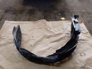 bontott MITSUBISHI ASX Jobb első Dobbetét (Kerékjárati, Műanyag)