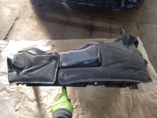 bontott MITSUBISHI ASX Jobb első Dobbetét (Kerékjárati, Műanyag)