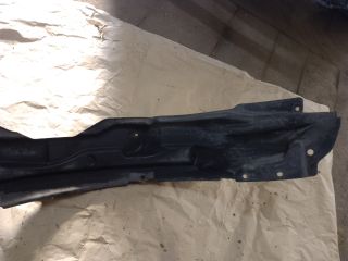 bontott MITSUBISHI ASX Jobb első Dobbetét (Kerékjárati, Műanyag)