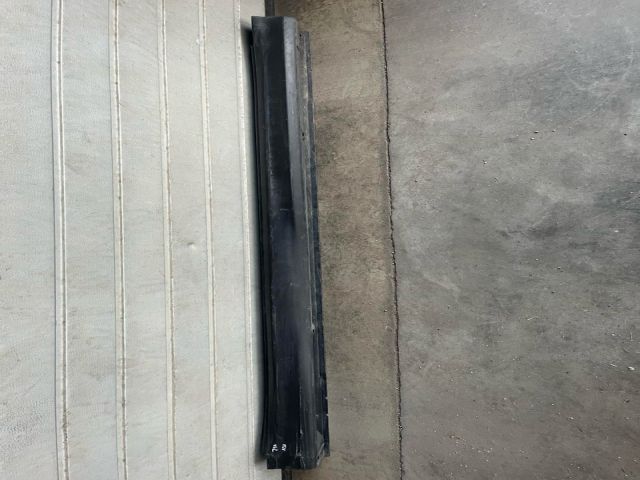 bontott MITSUBISHI ASX Jobb első Küszöb Díszléc