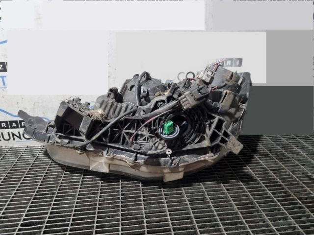 bontott MITSUBISHI ASX Jobb Fényszóró