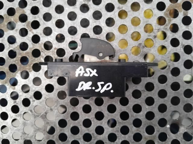 bontott MITSUBISHI ASX Jobb hátsó Ablakemelő Kapcsoló