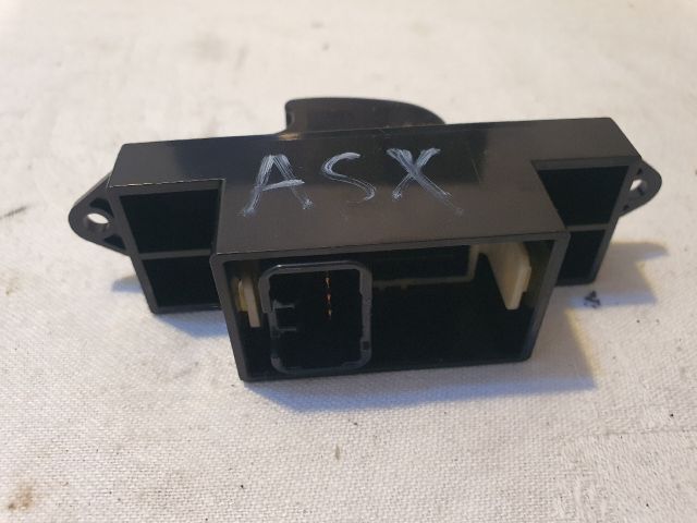 bontott MITSUBISHI ASX Jobb hátsó Ablakemelő Kapcsoló