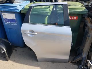 bontott MITSUBISHI ASX Jobb hátsó Ajtó (Részeivel)
