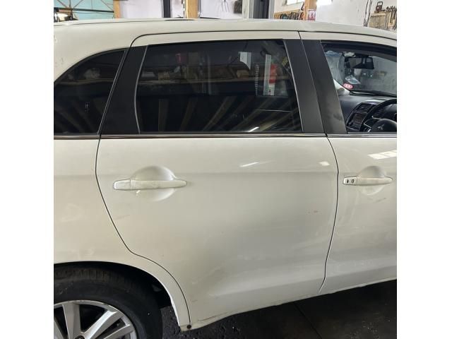 bontott MITSUBISHI ASX Jobb hátsó Ajtó (Üres lemez)