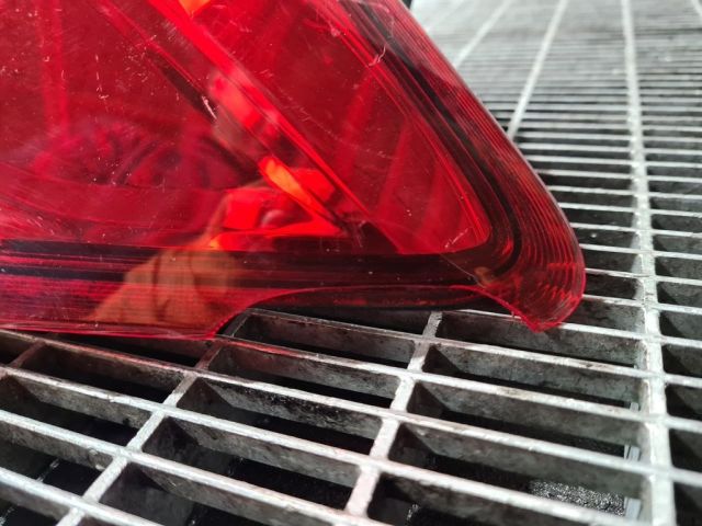 bontott MITSUBISHI ASX Jobb Hátsó Lámpa