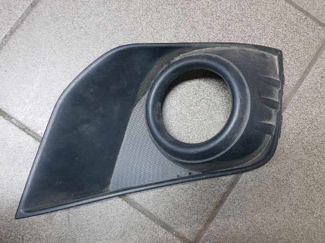 bontott MITSUBISHI ASX Jobb Ködfényszóró Lámpakeret