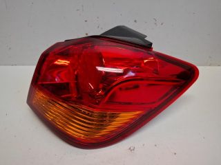 bontott MITSUBISHI ASX Jobb Külső Hátsó Lámpa