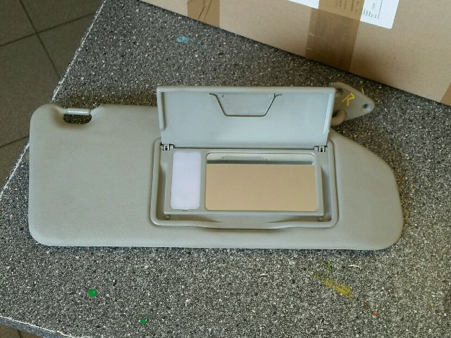 bontott MITSUBISHI ASX Jobb Napellenző