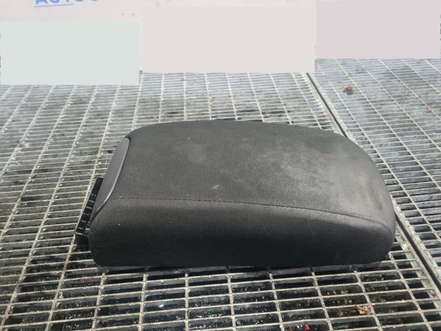 bontott MITSUBISHI ASX Könyöklő