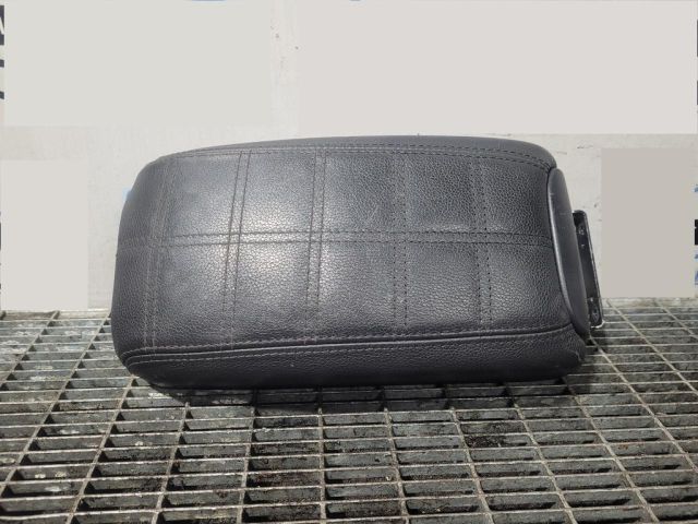 bontott MITSUBISHI ASX Könyöklő