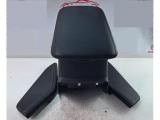 bontott MITSUBISHI ASX Könyöklő