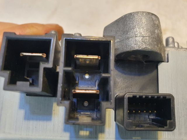 bontott MITSUBISHI ASX Kormányoszlop Vezérlő