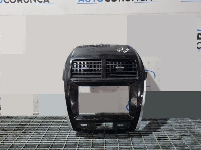 bontott MITSUBISHI ASX Középső Szellőző