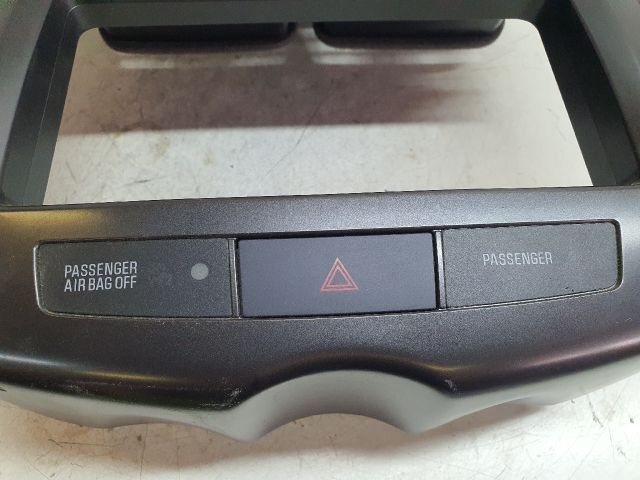 bontott MITSUBISHI ASX Multifunkciós Kijelző Keret