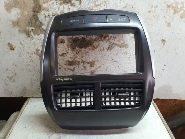 bontott MITSUBISHI ASX Multifunkciós Kijelző Keret