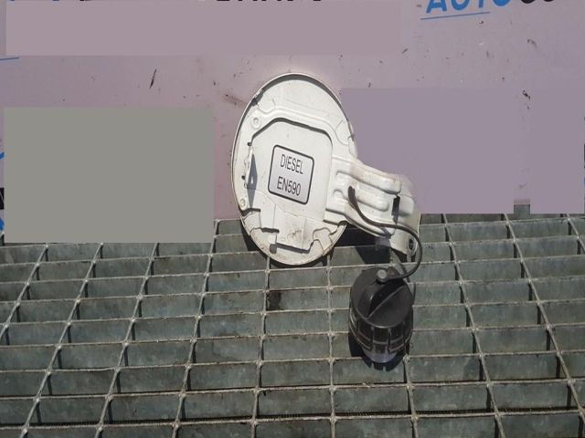 bontott MITSUBISHI ASX Tankajtó