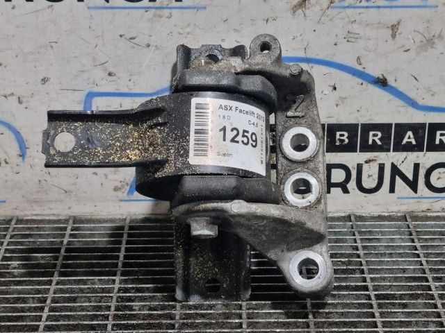 bontott MITSUBISHI ASX Tartó Bak