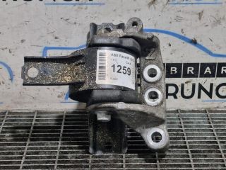 bontott MITSUBISHI ASX Tartó Bak