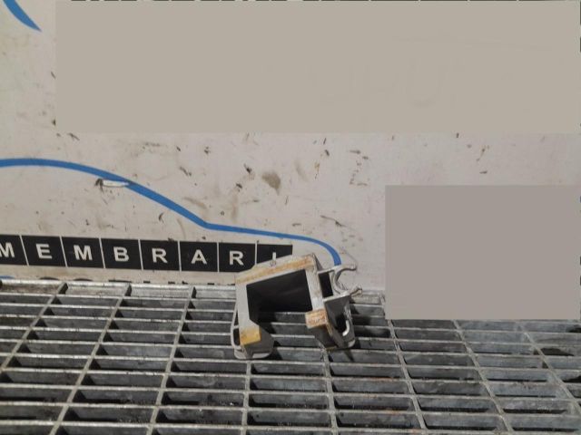 bontott MITSUBISHI ASX Tartó Bak