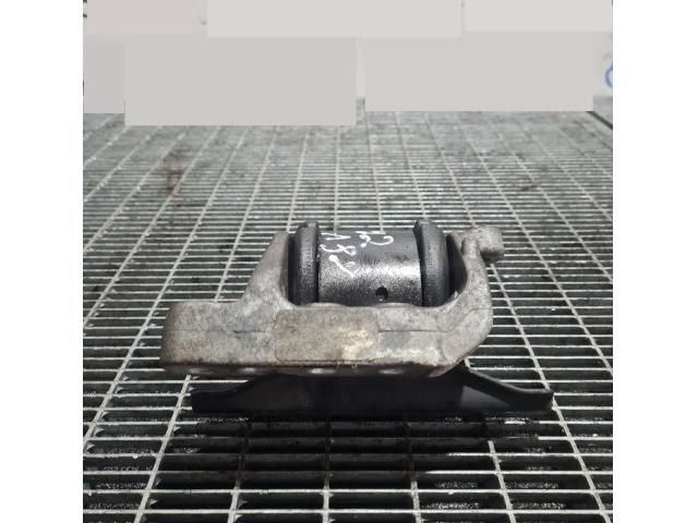 bontott MITSUBISHI ASX Tartó Bak