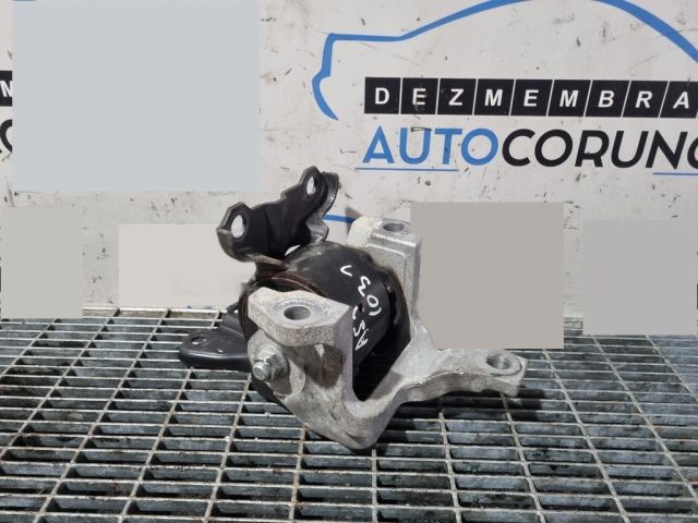 bontott MITSUBISHI ASX Tartó Bak