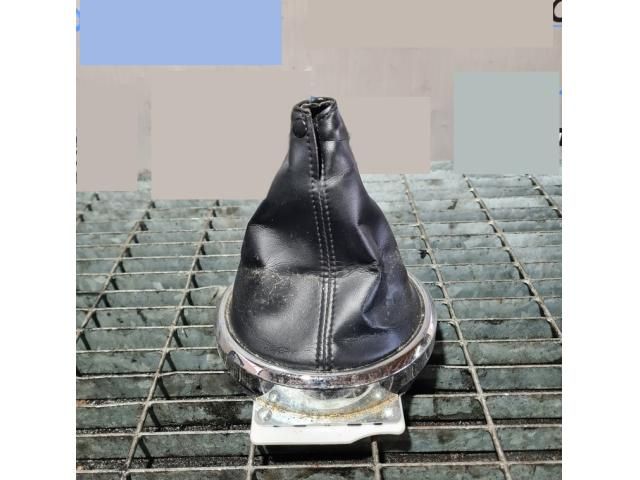 bontott MITSUBISHI ASX Váltószoknya