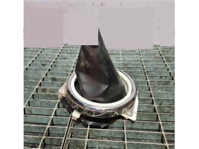 bontott MITSUBISHI ASX Váltószoknya