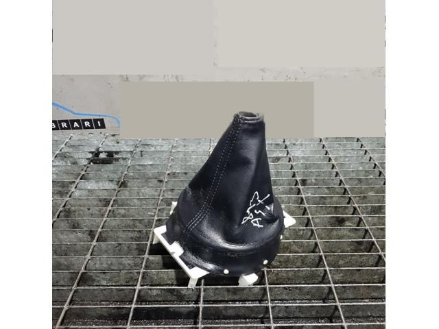 bontott MITSUBISHI ASX Váltószoknya