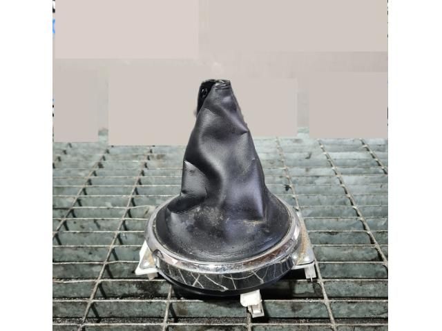 bontott MITSUBISHI ASX Váltószoknya