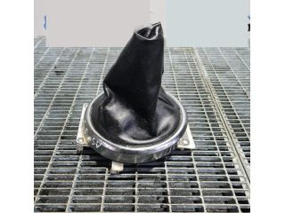 bontott MITSUBISHI ASX Váltószoknya