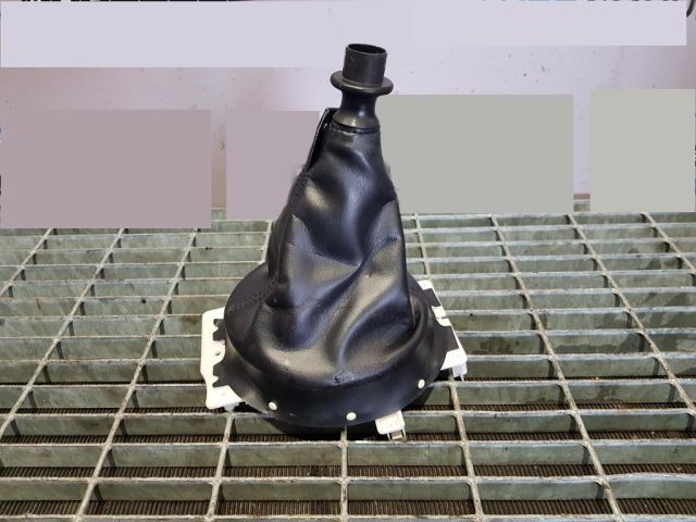 bontott MITSUBISHI ASX Váltószoknya