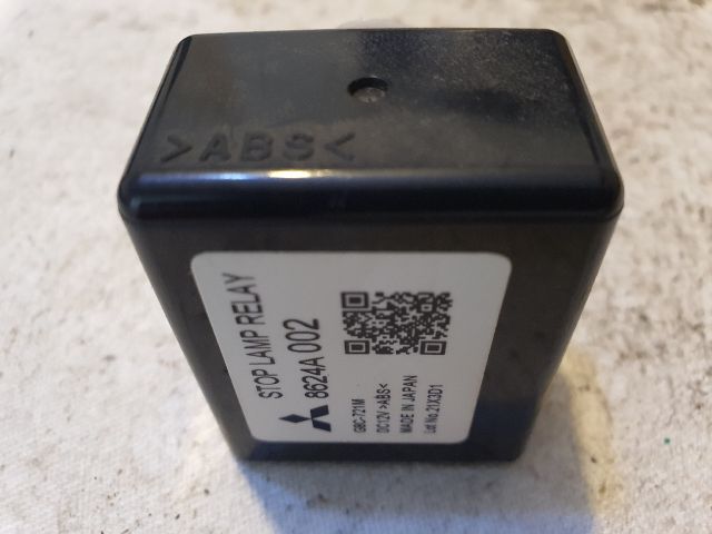 bontott MITSUBISHI ASX Világítás Relé