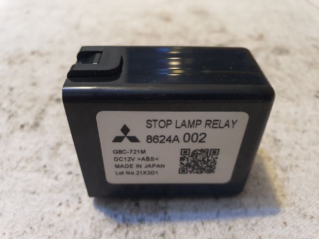 bontott MITSUBISHI ASX Világítás Relé