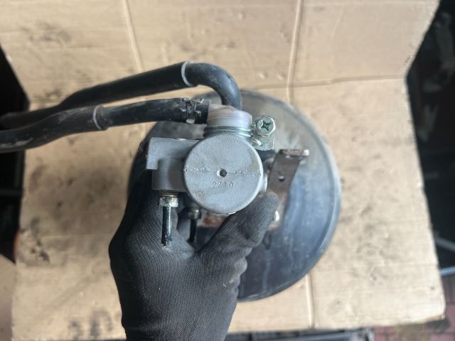 bontott MITSUBISHI Canter Fékrásegítő