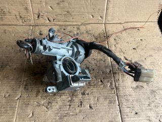 bontott MITSUBISHI Canter Gyújtáskapcsoló